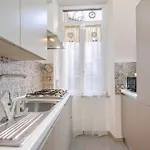 Апартаменты Domus Dell'arancio Рим